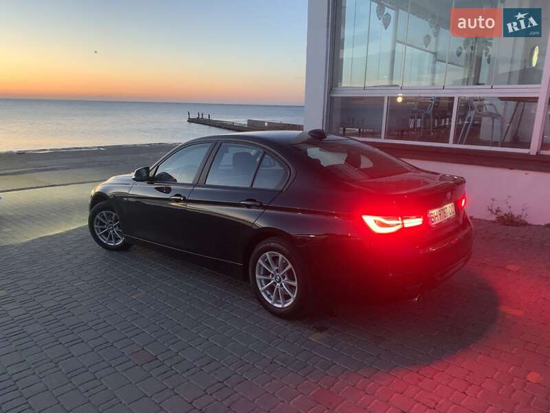 Седан BMW 3 Series 2017 в Одессе