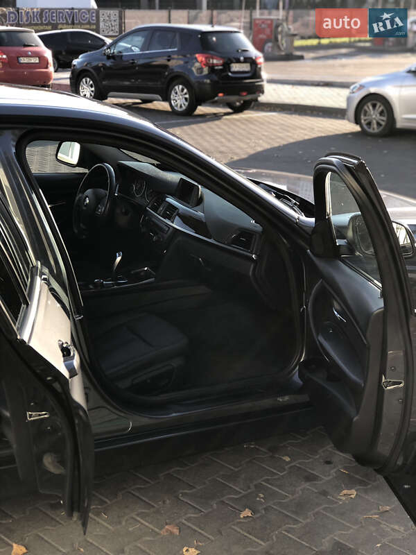 Седан BMW 3 Series 2015 в Києві