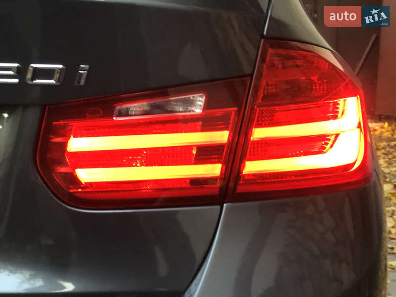 Седан BMW 3 Series 2015 в Києві