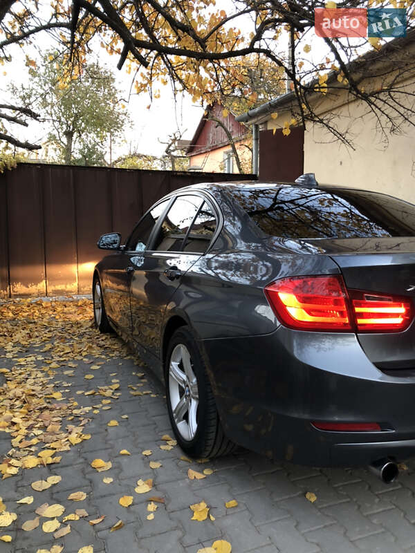 Седан BMW 3 Series 2015 в Києві