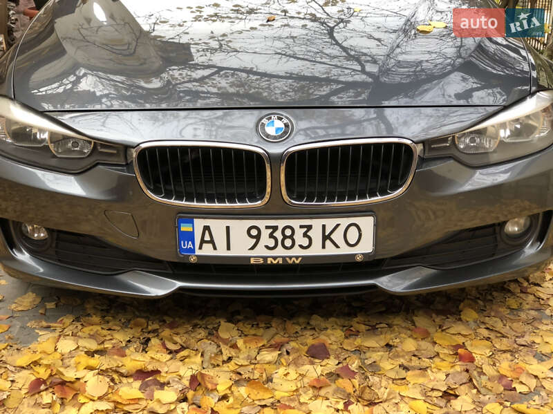 Седан BMW 3 Series 2015 в Києві