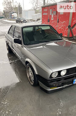 Купе BMW 3 Series 1988 в Виннице