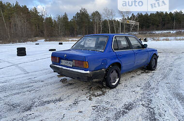 Седан BMW 3 Series 1985 в Обухове