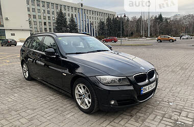 Универсал BMW 3 Series 2010 в Ровно