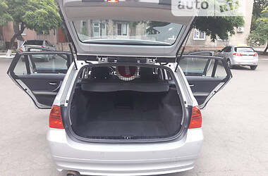 Универсал BMW 3 Series 2006 в Селидово