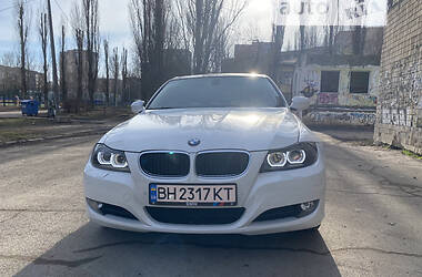 Седан BMW 3 Series 2010 в Одесі