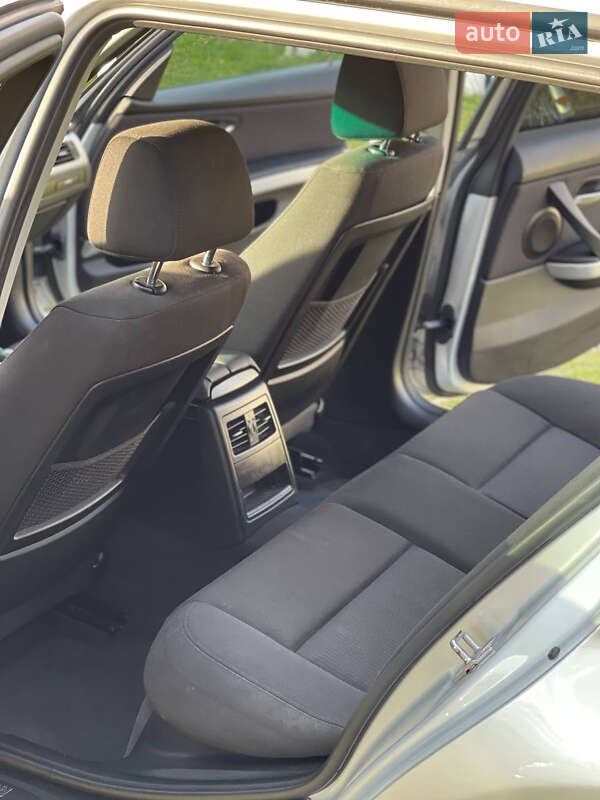 Универсал BMW 3 Series 2011 в Ивано-Франковске