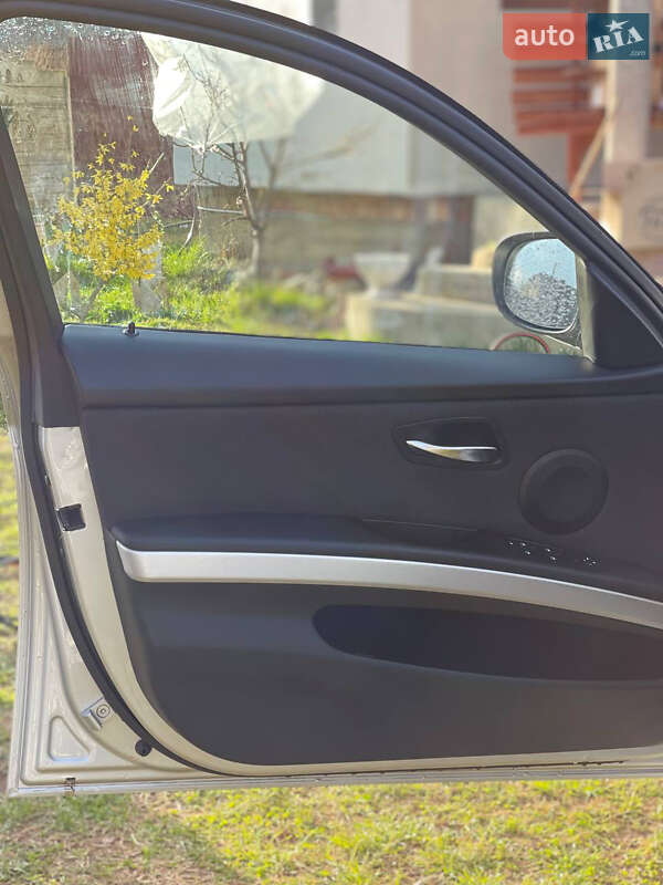 Универсал BMW 3 Series 2011 в Ивано-Франковске