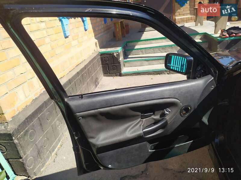 Седан BMW 3 Series 1994 в Казатине