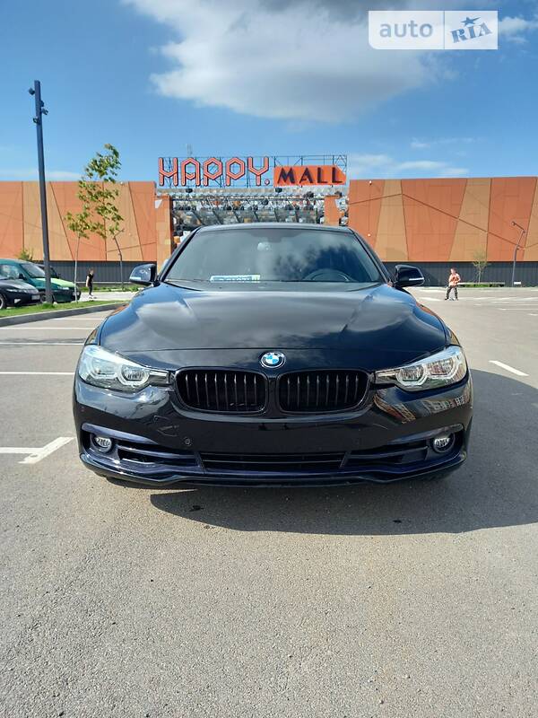 Седан BMW 3 Series 2018 в Рівному