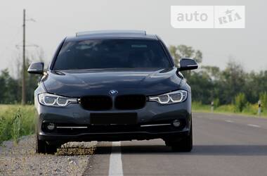 Седан BMW 3 Series 2016 в Кропивницком