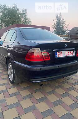 Седан BMW 3 Series 2000 в Гайсину