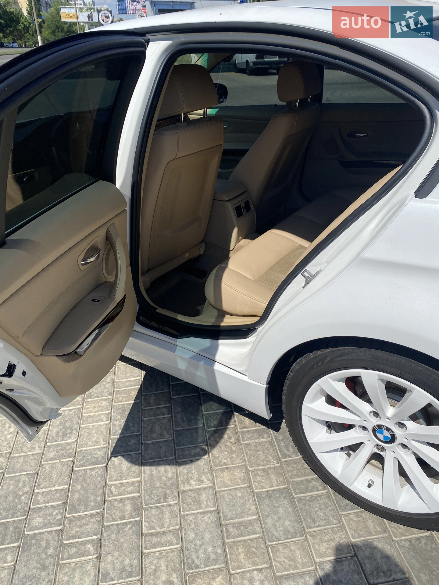 2010 BMW 3er - мініатюра 9
