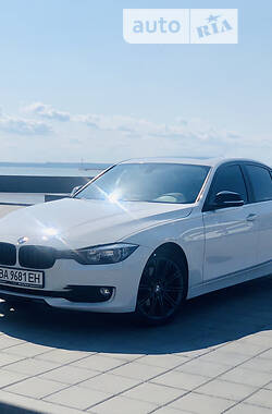 Седан BMW 3 Series 2013 в 