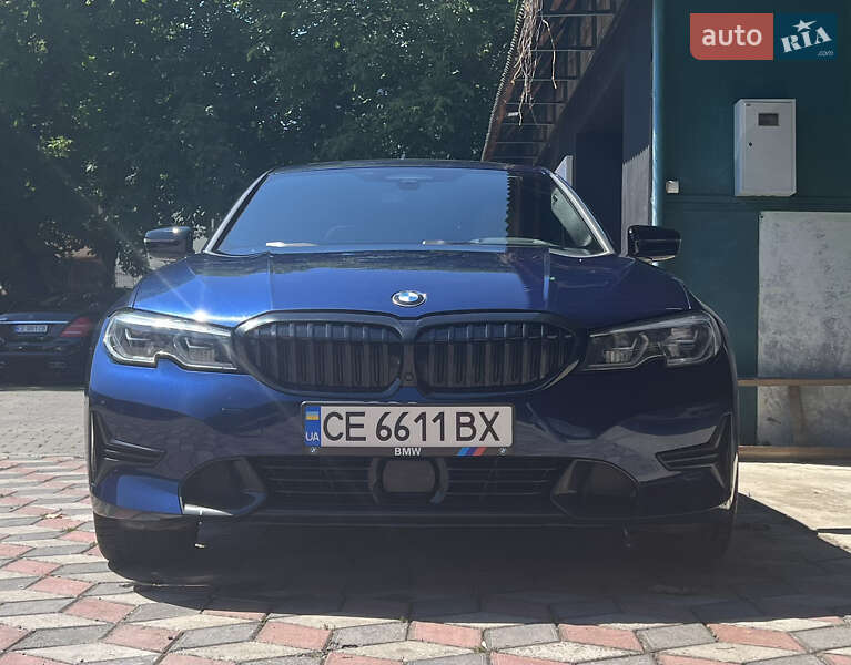 Седан BMW 3 Series 2019 в Черновцах