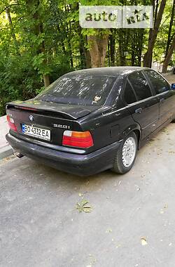 Седан BMW 3 Series 1996 в Тернополі