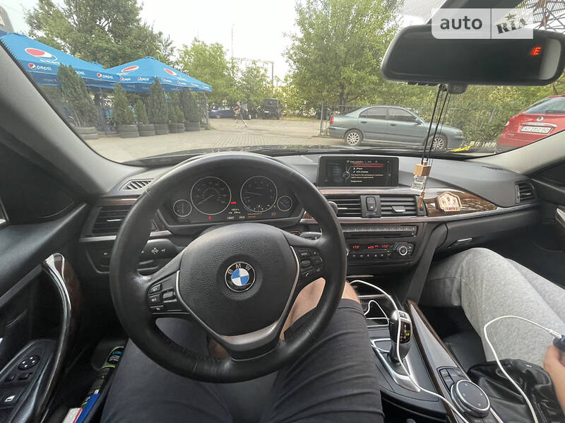 Седан BMW 3 Series 2015 в Боярке