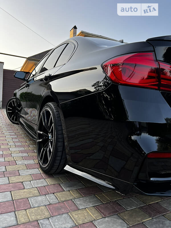 Седан BMW 3 Series 2016 в Одесі