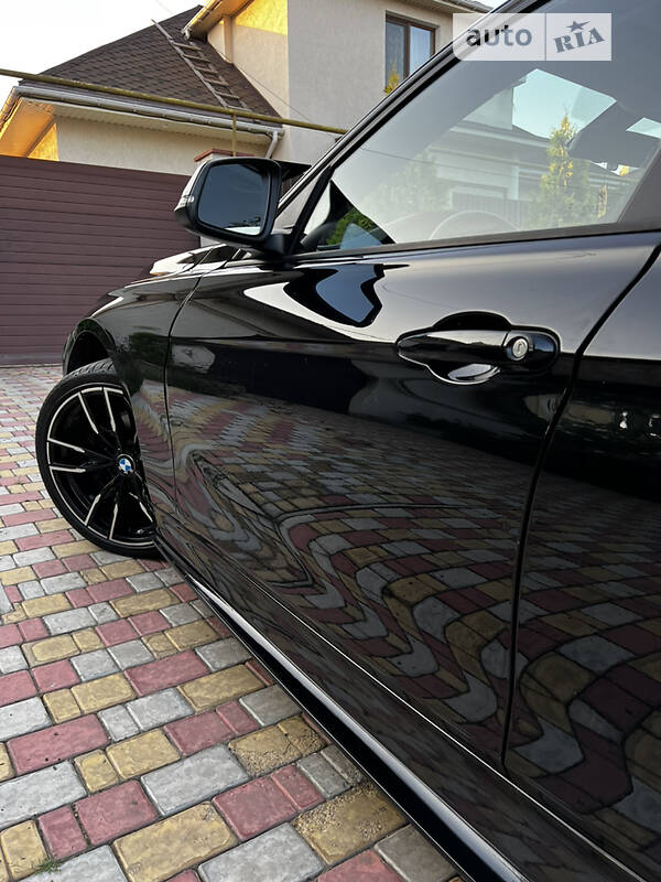 Седан BMW 3 Series 2016 в Одесі