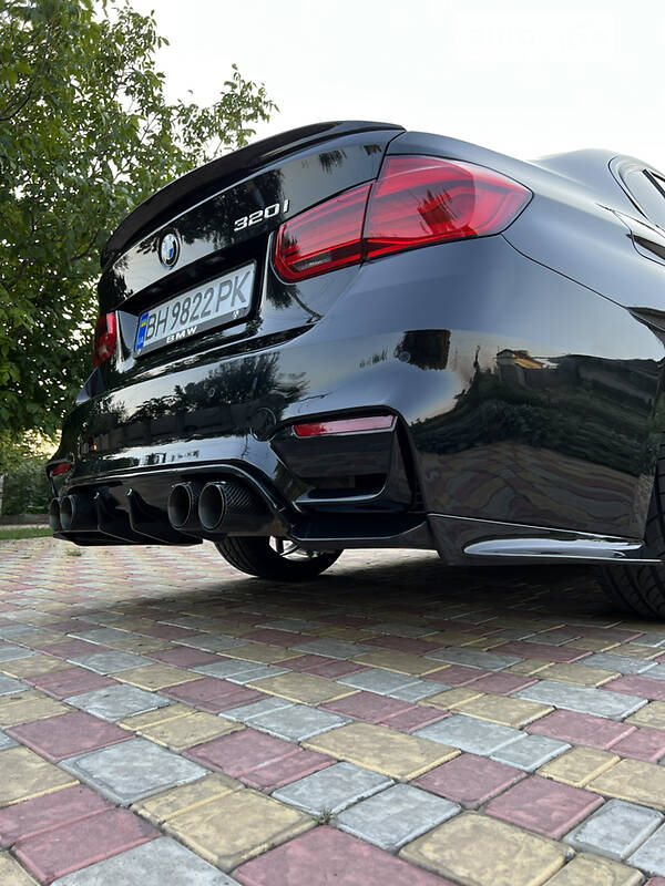 Седан BMW 3 Series 2016 в Одесі