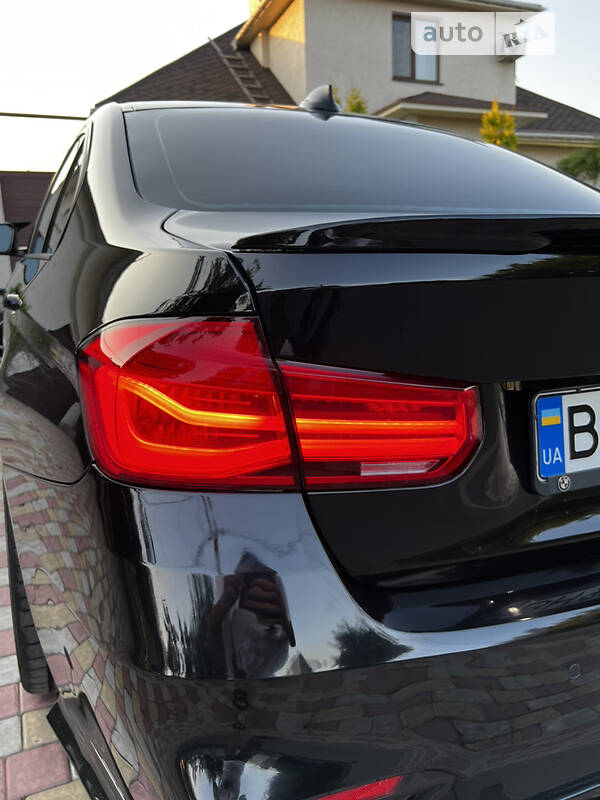 Седан BMW 3 Series 2016 в Одесі