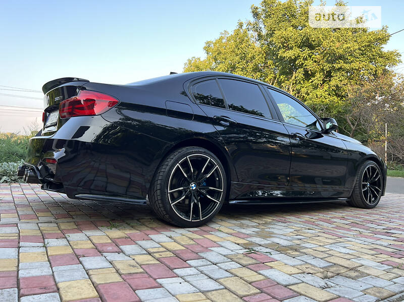 Седан BMW 3 Series 2016 в Одесі