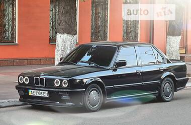 Седан BMW 3 Series 1987 в Кам'янському