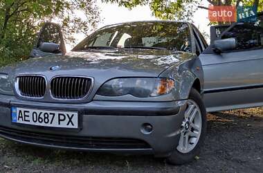 Седан BMW 3 Series 2003 в Першотравенске