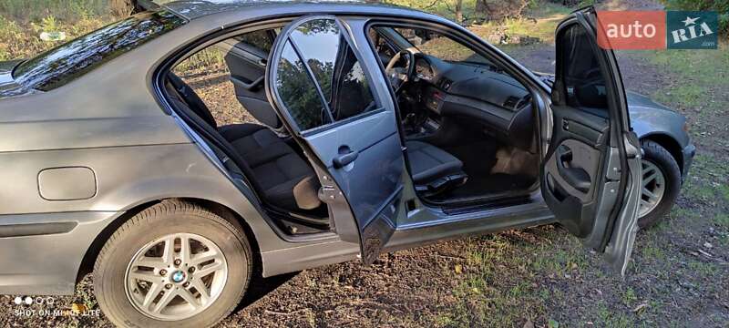 Седан BMW 3 Series 2003 в Першотравенске фото 5 Седан BMW 3 Series 2003 в Першотравенске