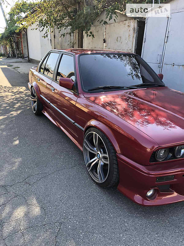 Седан BMW 3 Series 1986 в 