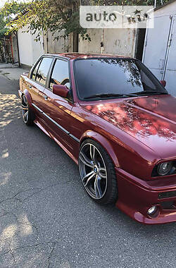 Седан BMW 3 Series 1986 в 