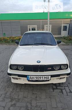 Седан BMW 3 Series 1987 в Покровске