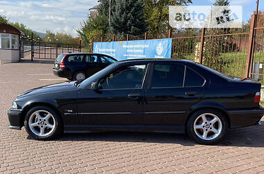 Седан BMW 3 Series 1995 в Трускавце