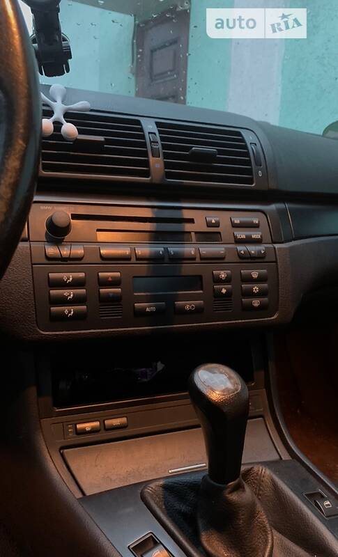 BMW 3 Series 2004