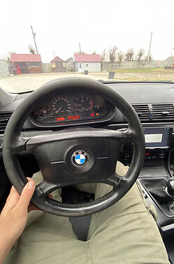Универсал BMW 3 Series 2001 в Черновцах