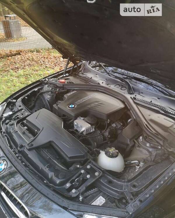 Седан BMW 3 Series 2014 в Львове
