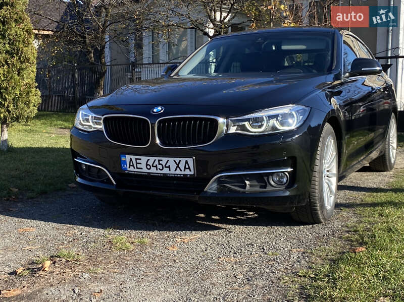 Седан BMW 3 Series 2015 в Львове фото 11 Седан BMW 3 Series 2015 в Львове