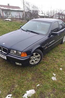 Седан BMW 3 Series 1995 в Львові