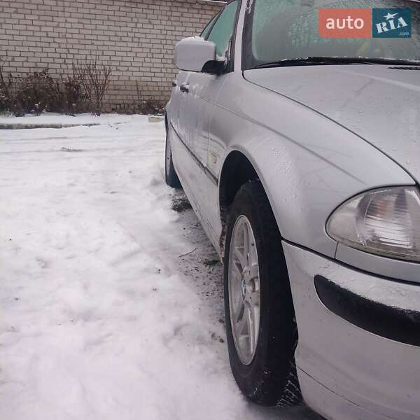 Седан BMW 3 Series 2000 в Смеле