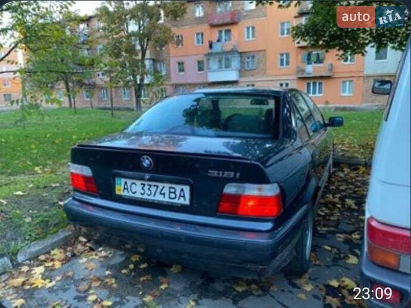 Седан BMW 3 Series 1998 в Львове