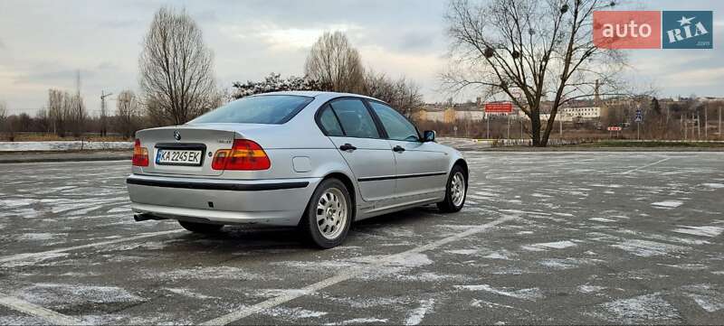 Седан BMW 3 Series 2002 в Києві