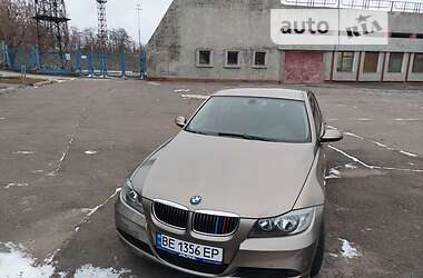 Седан BMW 3 Series 2005 в Южноукраинске