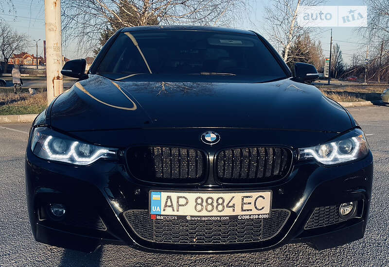 Седан BMW 3 Series 2016 в Запоріжжі