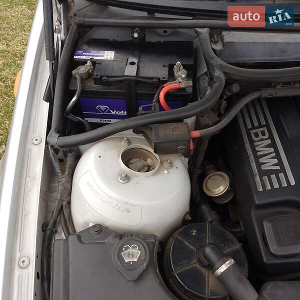 Универсал BMW 3 Series 2002 в Ровно