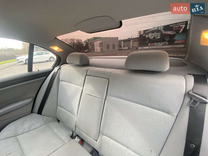 Седан BMW 3 Series 2002 в Одессе