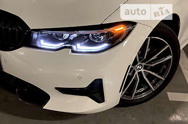Седан BMW 3 Series 2019 в Киеве