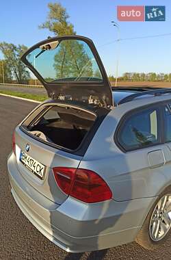 Универсал BMW 3 Series 2007 в Ромнах