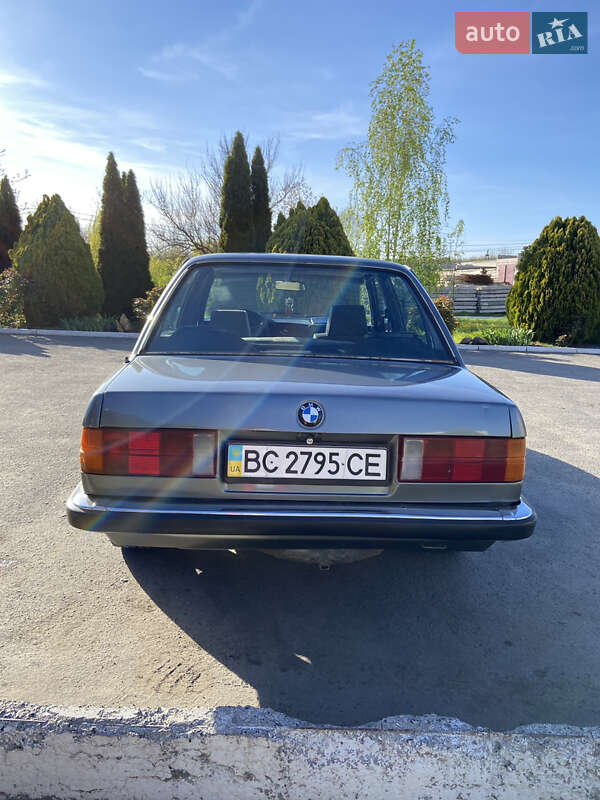 Седан BMW 3 Series 1986 в Ладижині