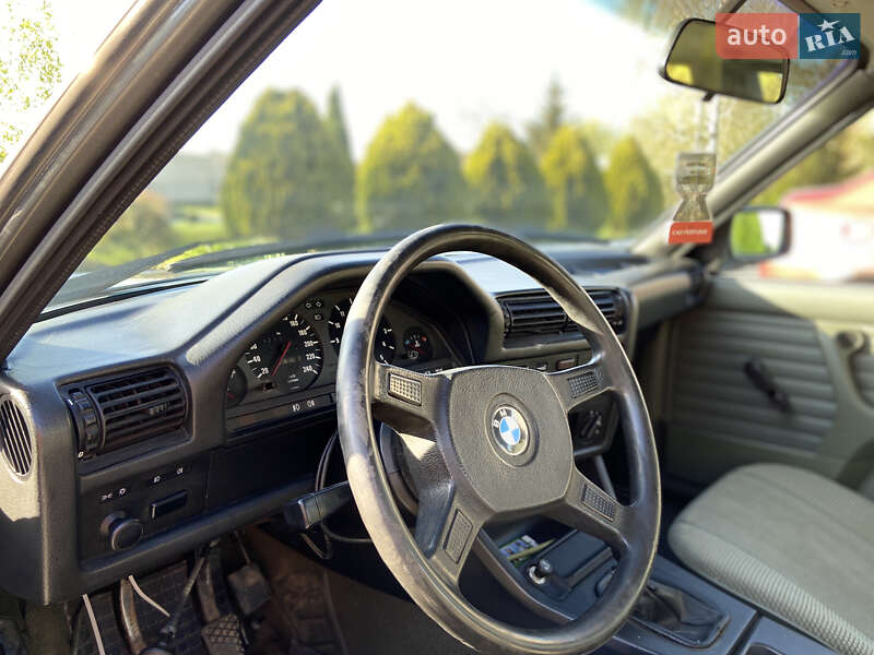 Седан BMW 3 Series 1986 в Ладижині