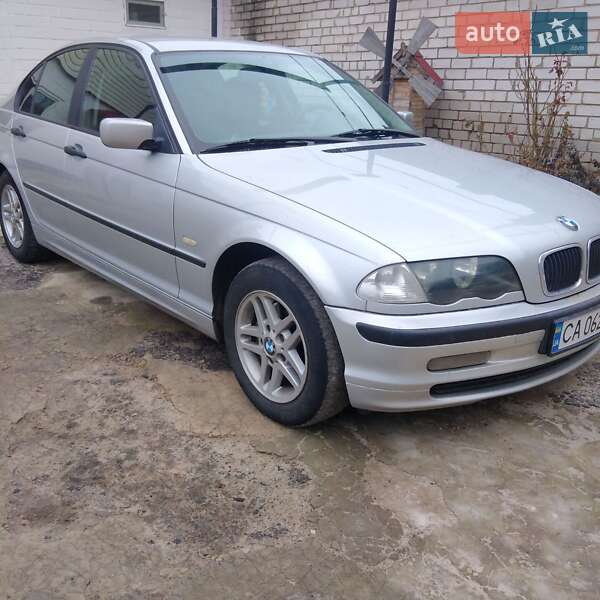 Седан BMW 3 Series 2000 в Смеле